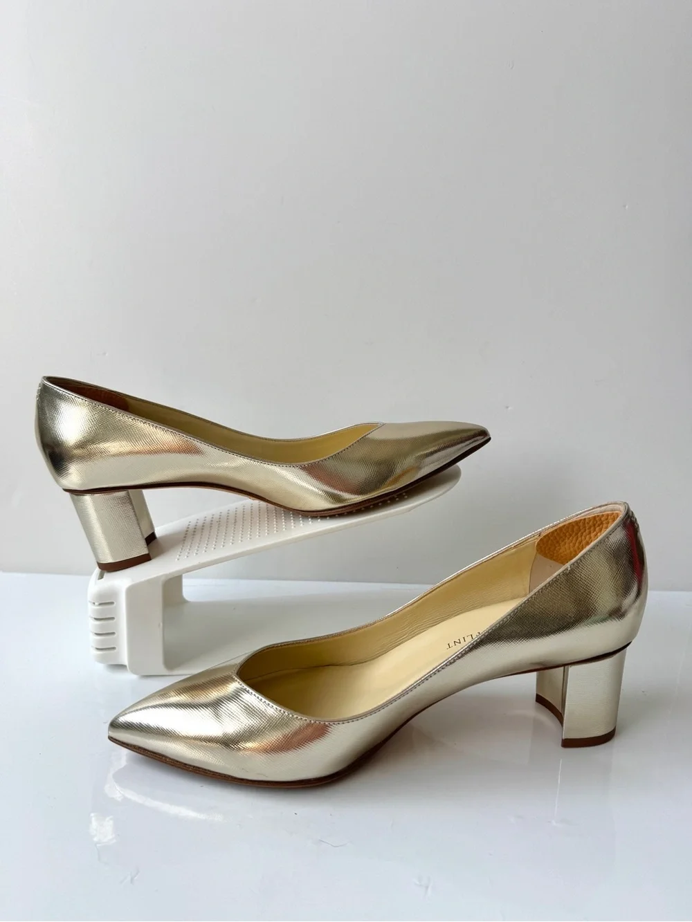 Sarah Flint The Perfect Emma Point Toe Block Heel Pumps in Gold Saffiano Size 11
